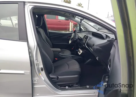 2017 Toyota Prius Two из США, поврежденный, VIN JTDKBRFU2H3549064